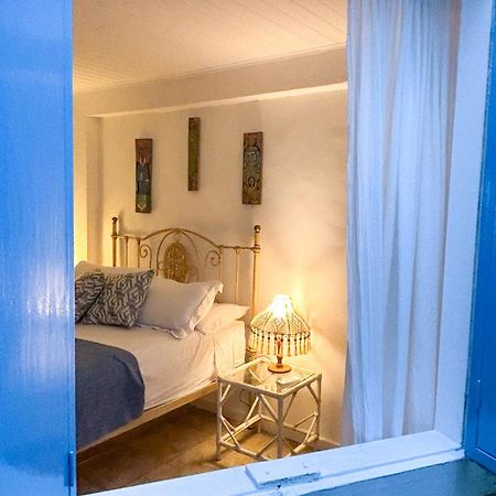 Peixe Crew Manguinhos Bed & Breakfast Armacao dos Buzios Exterior photo